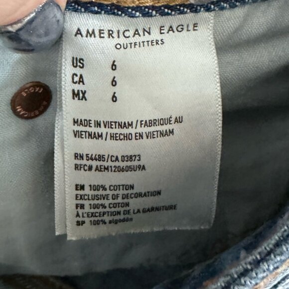 American Eagle Tomgirl Midi Jean Shorts – Size 6 - Picture 4 of 5